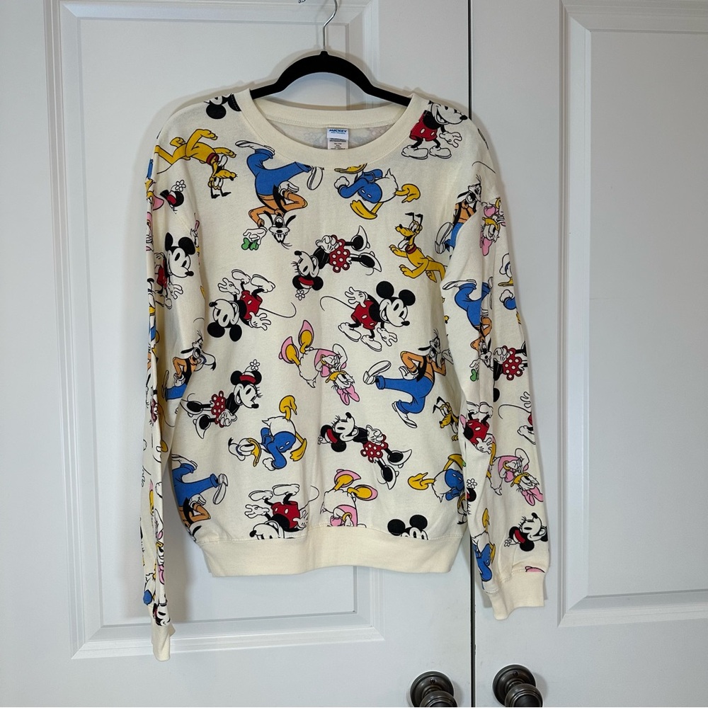 Disney Juniors Size Small Sweatshirt Off White with Mickey, Minnie, & friends